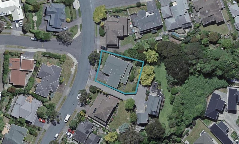 30 Burbank Crescent, Churton Park, Wellington - Carousel 1