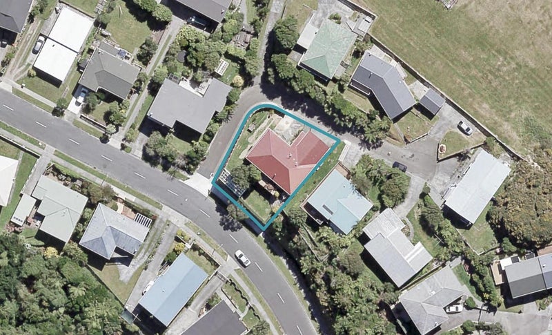29 Cypress Drive, Maungaraki, Lower Hutt - Carousel 1