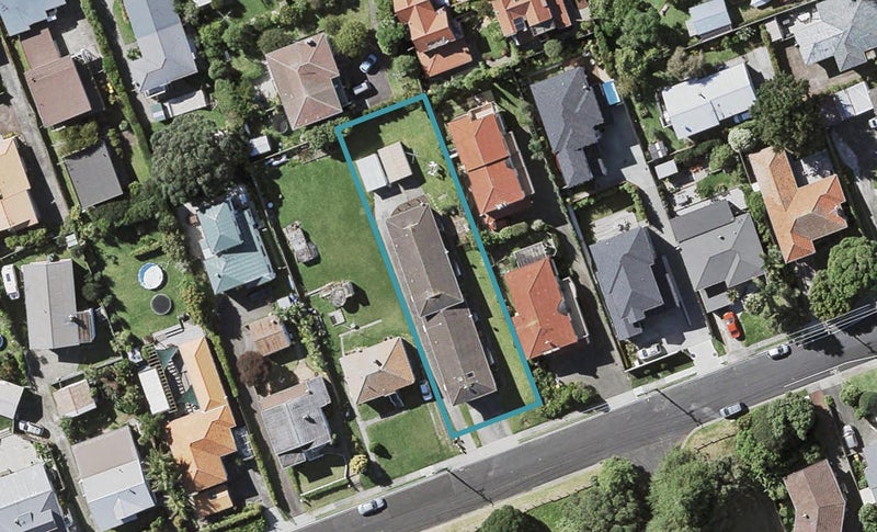 4/8 Ngataringa Road, Devonport, Auckland - Carousel 1