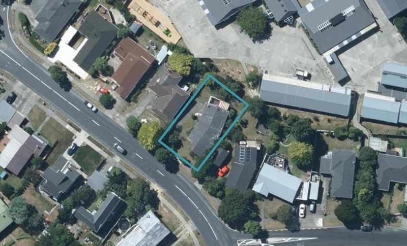 9 Discovery Drive, Whitby, Porirua - Carousel 1