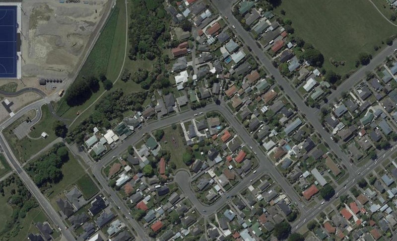 16 Cardinal Drive, Hillmorton, Christchurch - Carousel 1