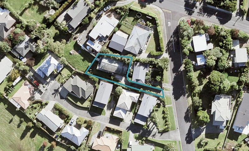 2/4 Knott Road, Stanmore Bay, Whangaparāoa - Carousel 1