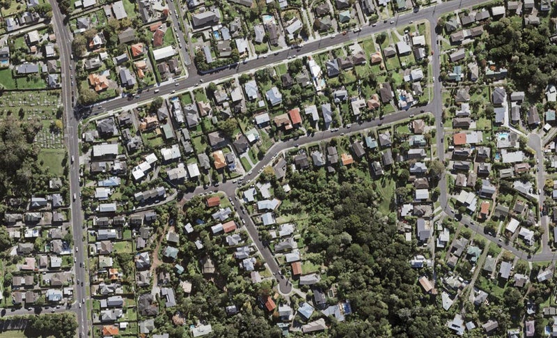 11 City View Terrace, Birkenhead, Auckland - Carousel 1