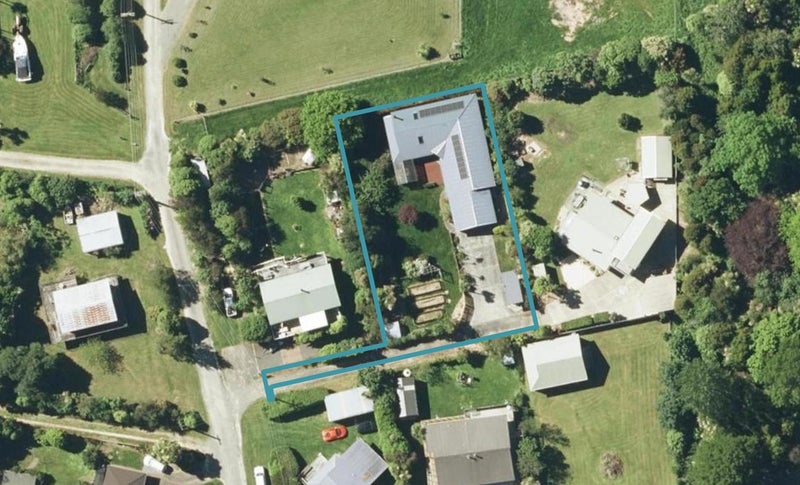 6A Lady Cobham Grove, Picton - Carousel 1