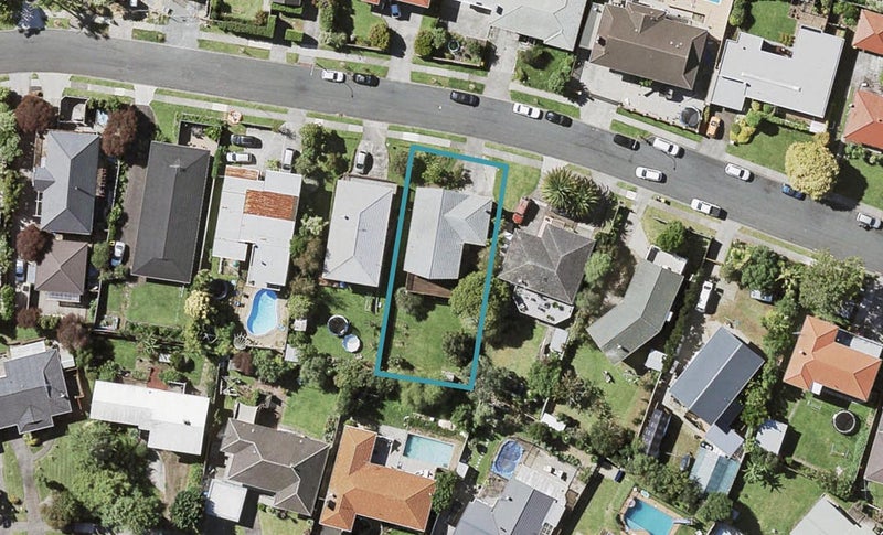 18 The Crest, Sunnyhills, Auckland - Carousel 1