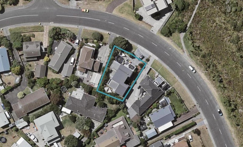 256 Manly Street, Paraparaumu Beach, Paraparaumu - Carousel 1