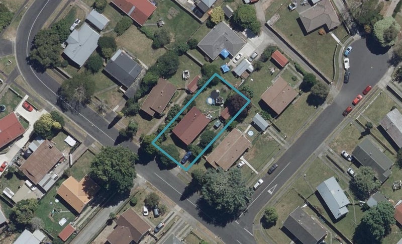 15 Odlin Crescent, Nawton, Hamilton - Carousel 1