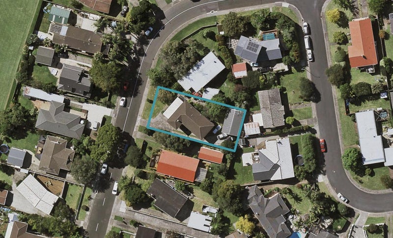 74 Celtic Crescent, Ellerslie, Auckland - Carousel 1