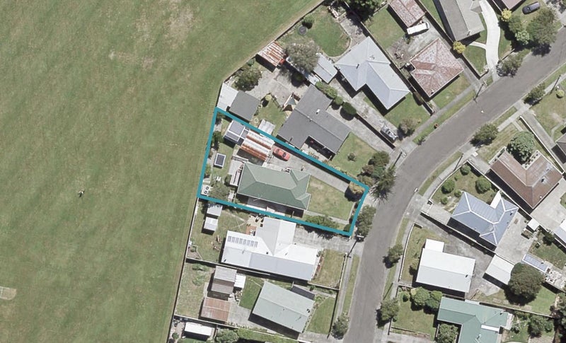 30 Mary Crescent, Elderslea, Upper Hutt - Carousel 1