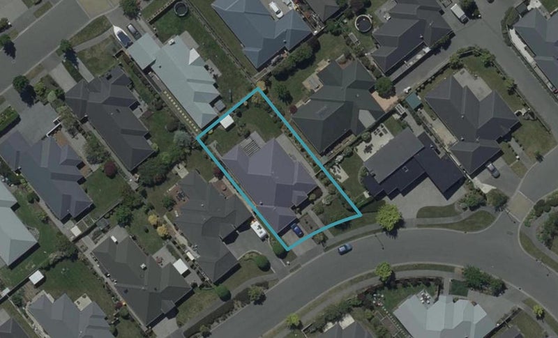 19 Broken Run, Wigram, Christchurch - Carousel 1