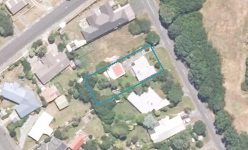 18 Golf Links Road, Carters Beach, Westport - Carousel 1