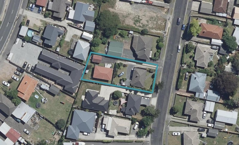 21 Willis Street, Bader, Hamilton - Carousel 1