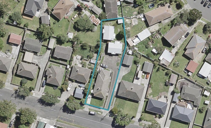 1/138 Whites Line East, Waiwhetu, Lower Hutt - Carousel 1