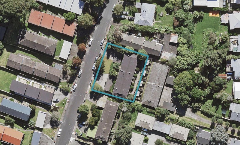 3/25 Don Croot Street, Western Springs, Auckland - Carousel 1