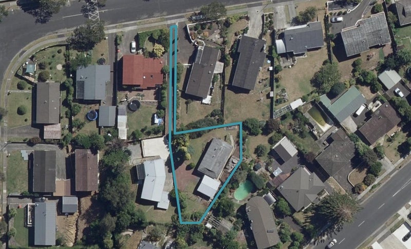 13 Amanda Avenue, Dinsdale, Hamilton - Carousel 1