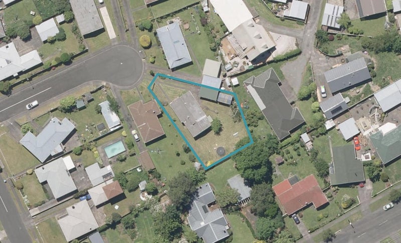4 Maple Place, Aramoho, Whanganui - Carousel 1