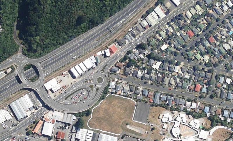 422 Hutt Road, ALICETOWN, LOWER HUTT - Carousel 1