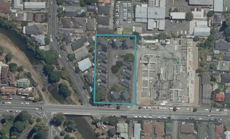 9/235 Bridge Street, The Wood, Nelson - Carousel 1