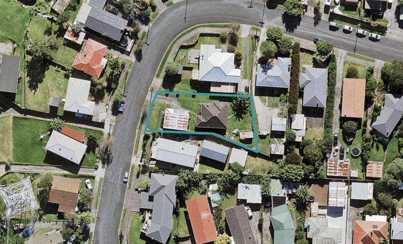 14 Alanbrooke Crescent, Avondale, Auckland - Carousel 1