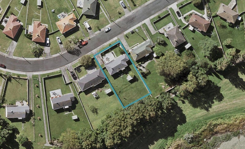 43 Plymouth Crescent, Bayswater, Auckland - Carousel 1