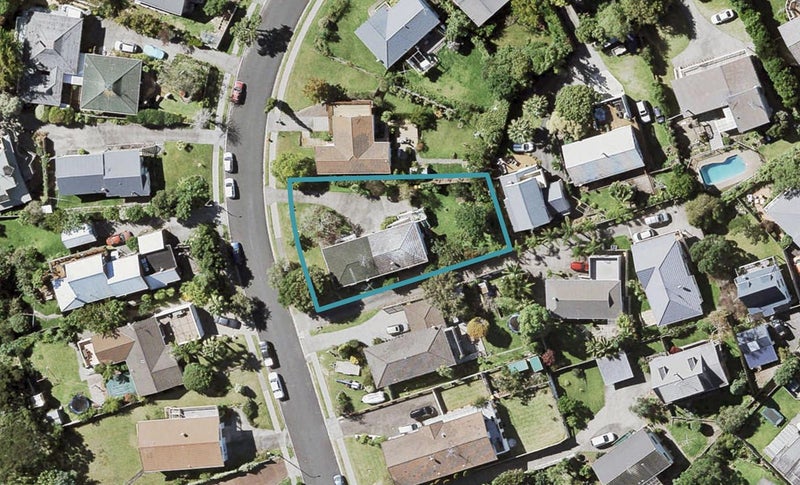 1/93 Langana Avenue, Browns Bay, Auckland - Carousel 1