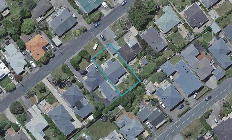 22 Raumati Terrace, Khandallah, Wellington - Carousel 1