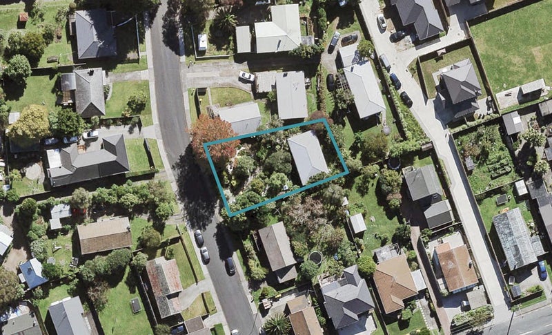 3 Paragon Avenue, Beach Haven, Auckland - Carousel 1