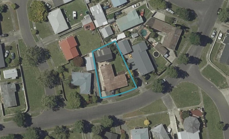 26 Robinson Crescent, Westbrook, Palmerston North - Carousel 1