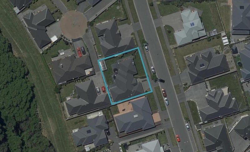 41 Somerville Crescent, Aidanfield, Christchurch - Carousel 1