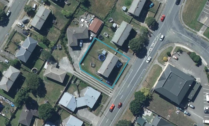 301 Warspite Avenue, Waitangirua, Porirua - Carousel 1