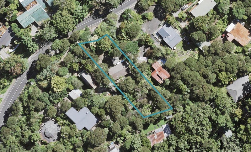 722 West Coast Road, Oratia, Auckland - Carousel 1