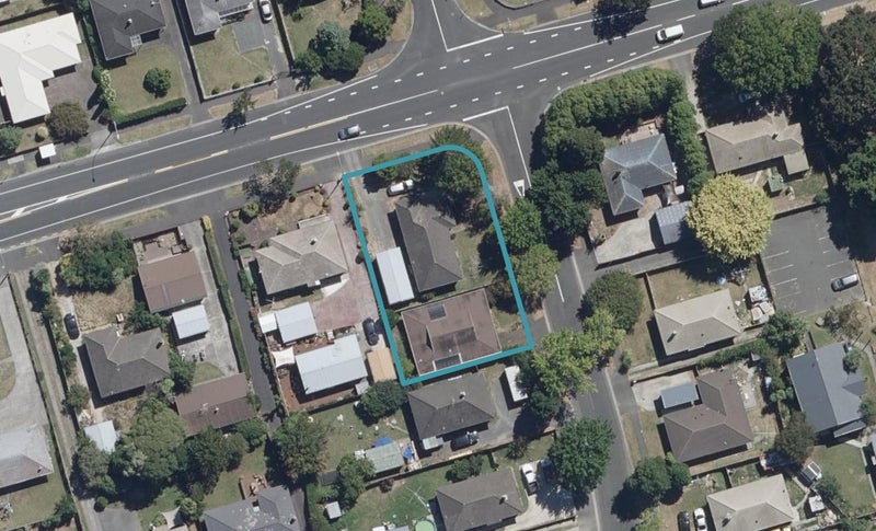 196 Clarkin Road, Fairfield, Hamilton - Carousel 1