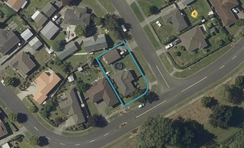 1 Cedar Grove, Highbury, Palmerston North - Carousel 1