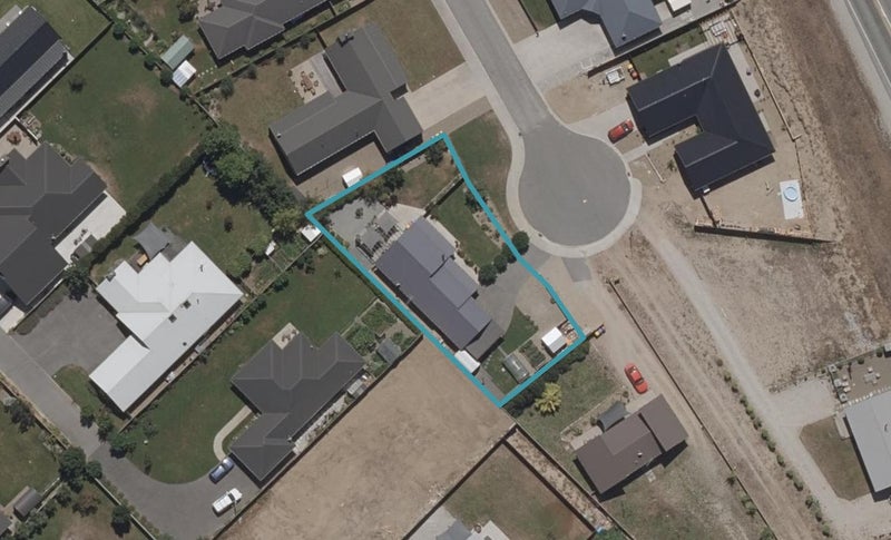 12 Elizabeth Place, Clyde, Clyde - Carousel 1