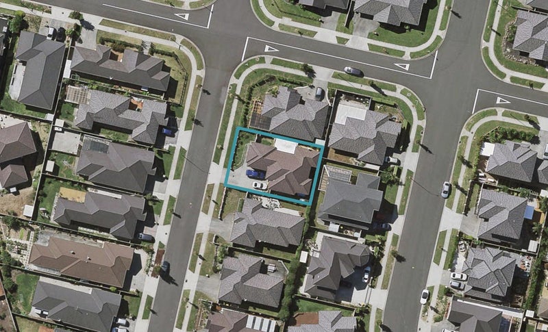 15 Dromoland Drive, Flat Bush, Auckland - Carousel 1