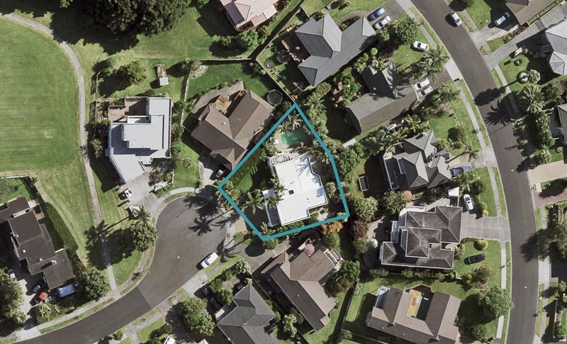 28 Peretao Rise, The Gardens, Auckland - Carousel 1