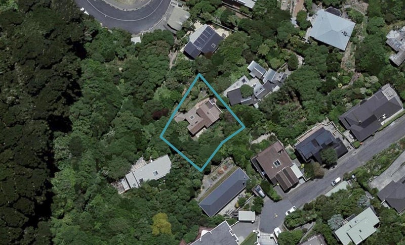 81 Palliser Road, Mount Victoria, Wellington - Carousel 1