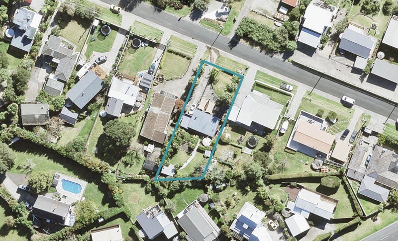 8 Norfolk Road, Stanmore Bay, Whangaparaoa - Carousel 1