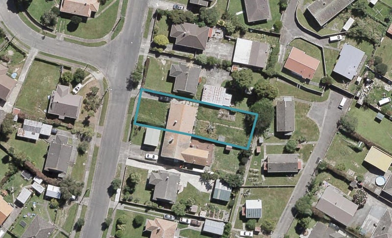 8 Poole Street, Taita, Lower Hutt - Carousel 1