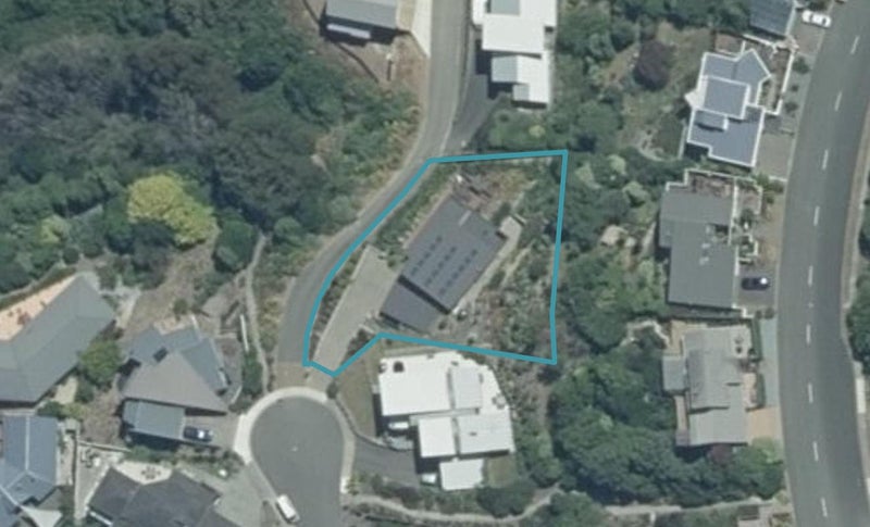 18 Commodore Place, Britannia Heights, Nelson - Carousel 1