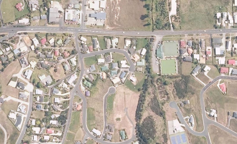 13 Pohutukawa Drive, Cable Bay, Cable Bay - Carousel 1