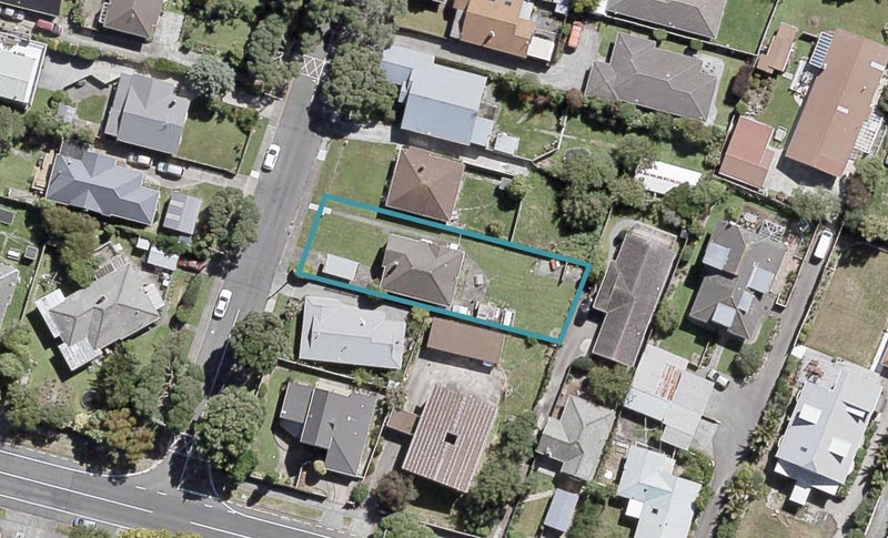 4 Raymond Terrace, Fairfield, Lower Hutt - Carousel 1