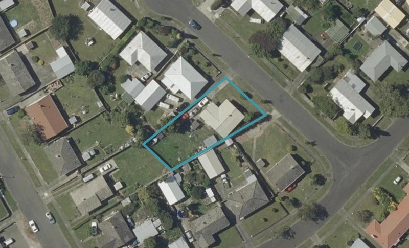 2 Benbow Place, Awapuni, Palmerston North - Carousel 1