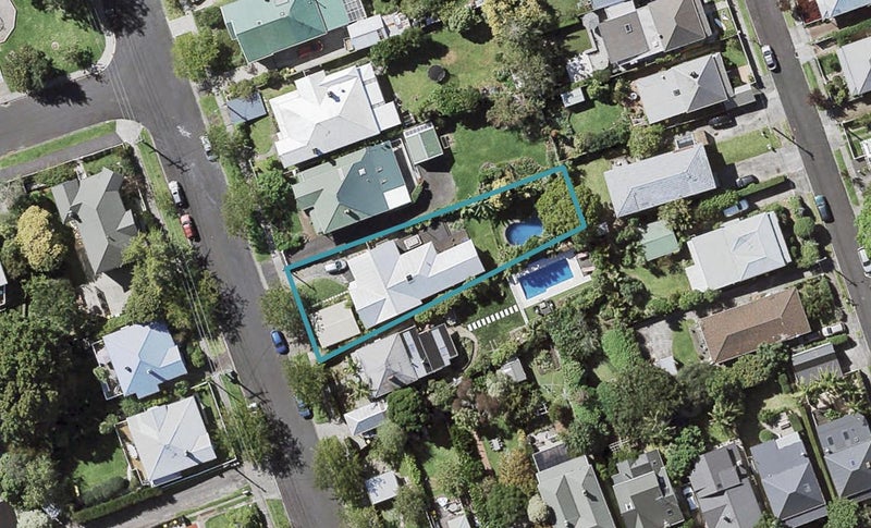 4 Derby Street, Devonport, Auckland - Carousel 1