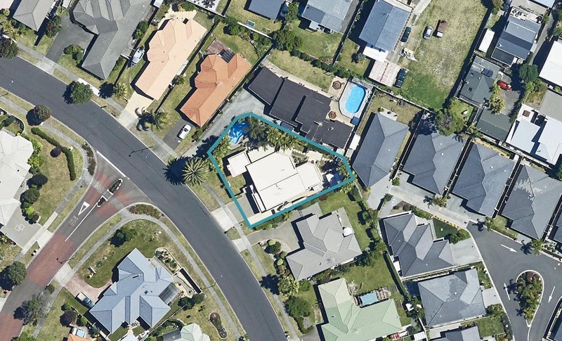 85 Santa Monica Drive, Papamoa Beach, Papamoa - Carousel 1