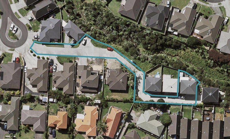8B Dapple Place, Flat Bush, Auckland - Carousel 1