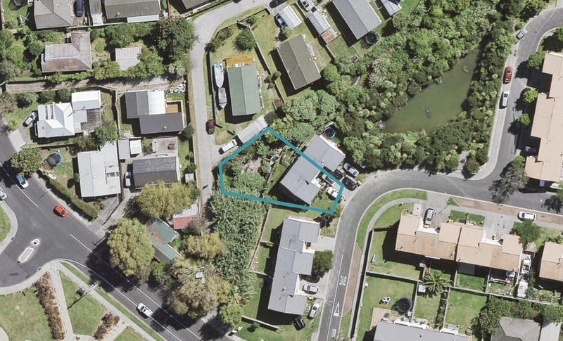 8 Kora Avenue, Ranui, Auckland - Carousel 1