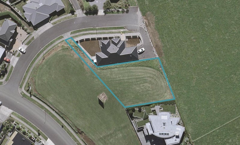 2A Vardon Way, Waiwhakaiho, New Plymouth - Carousel 1
