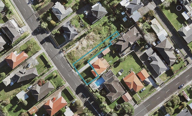 10A Pascoe Street, Mount Roskill, Auckland - Carousel 1