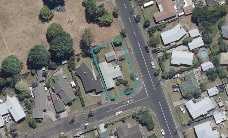 25 Thorpe Street, Fairview Downs, Hamilton - Carousel 1